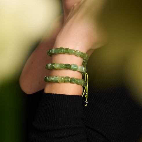 Olive Quartz | Silver | Gemstone Pebble Macrame Bracelet